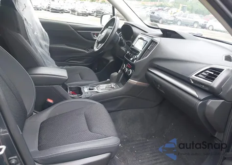 2021 Subaru Forester Premium z USA, uszkodzony, nr VIN JF2SKAJC2MH456818